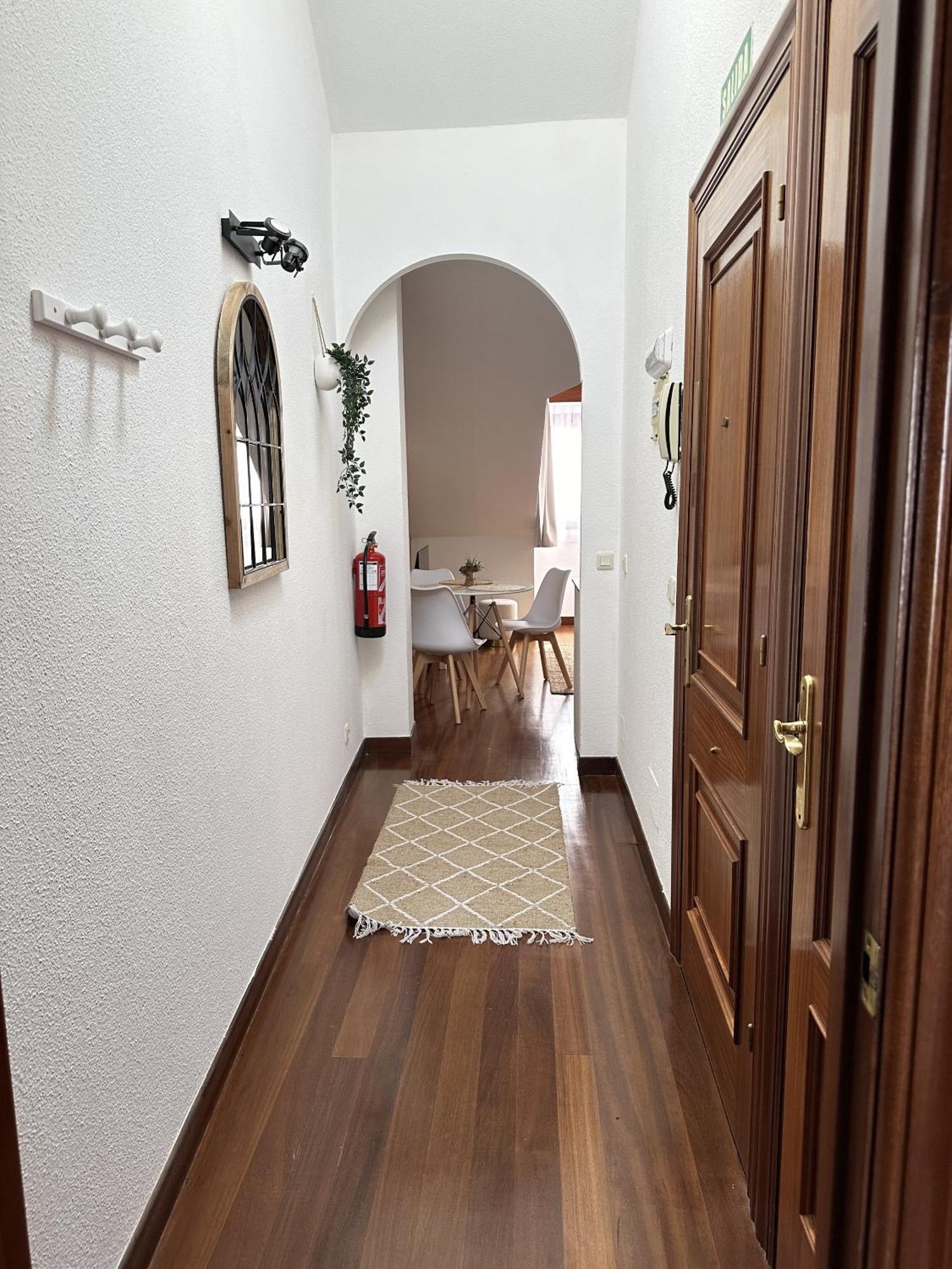 Apartamentos Val De Комільяс Екстер'єр фото