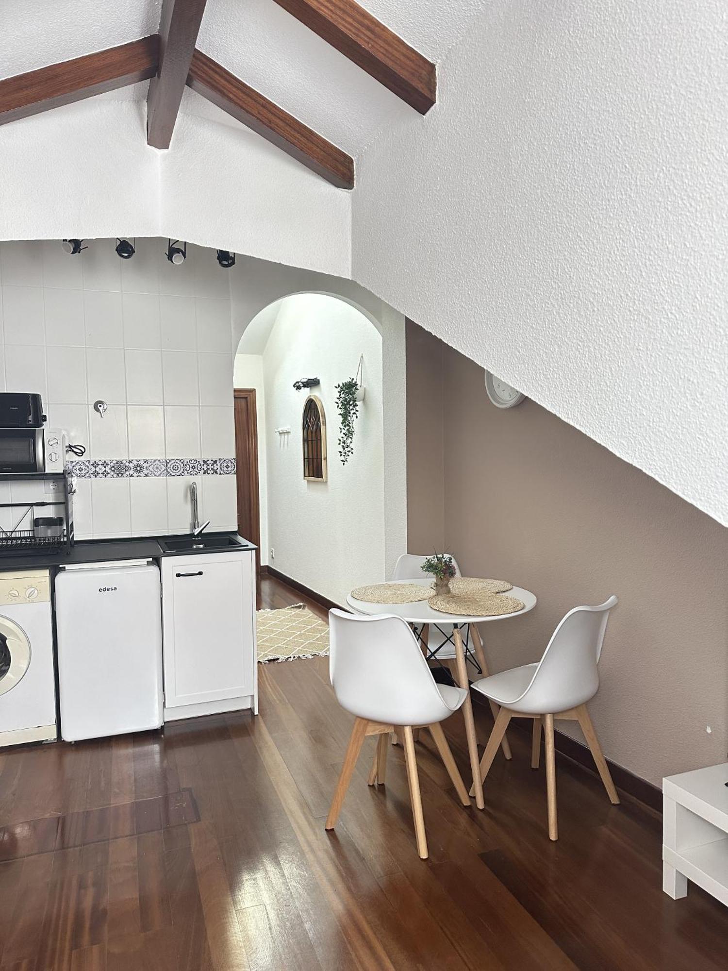 Apartamentos Val De Комільяс Екстер'єр фото